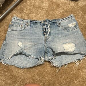 Levi’s denim cutoff shorts size 27